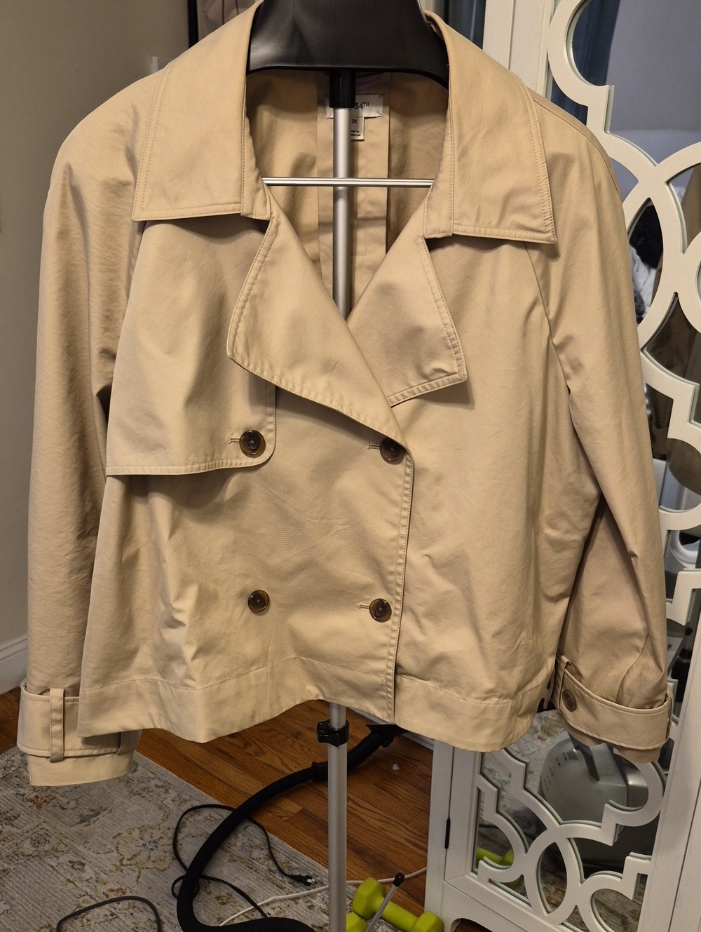 Women’s Beige Double-Breasted Short Trench Coat